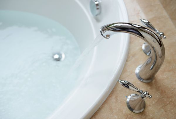 Cost of Tub Faucet Replacement in Conroe